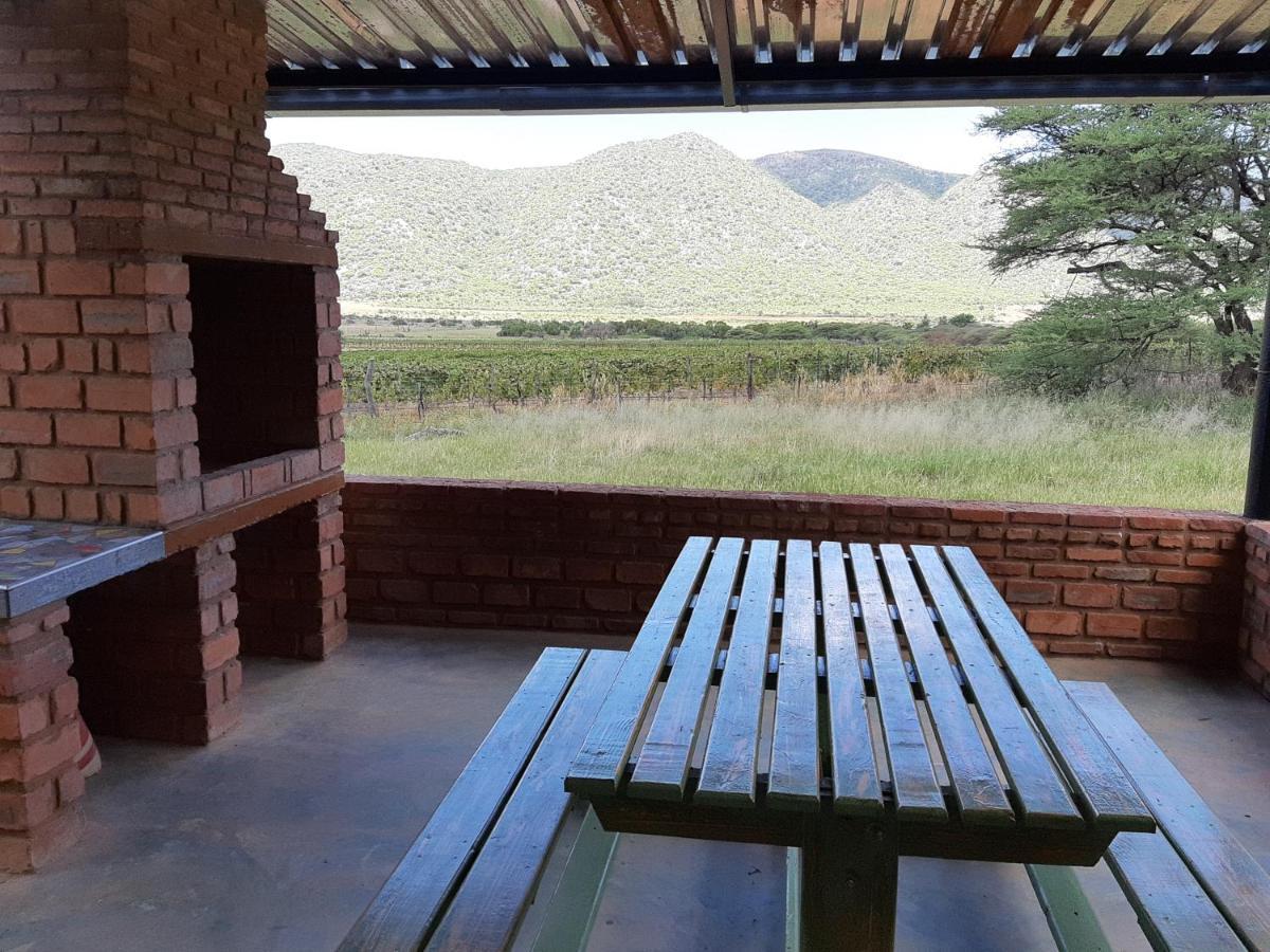 Otavi Vineyards Self-Catering & Camping Extérieur photo