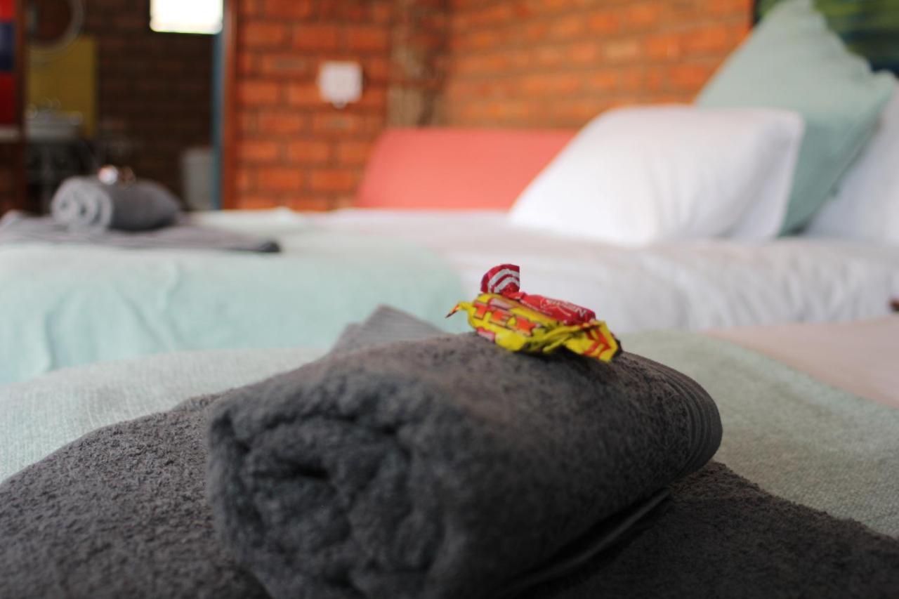 Otavi Vineyards Self-Catering & Camping Extérieur photo